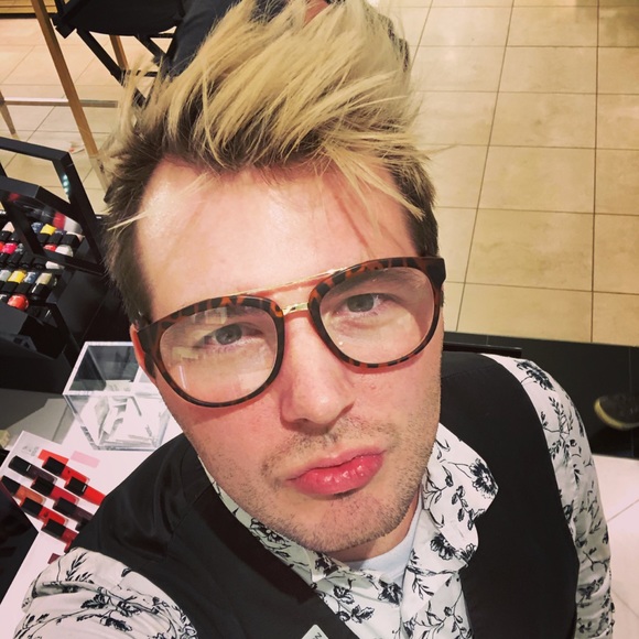 Meet your Posher, Jonathon - Picture 1 of 1